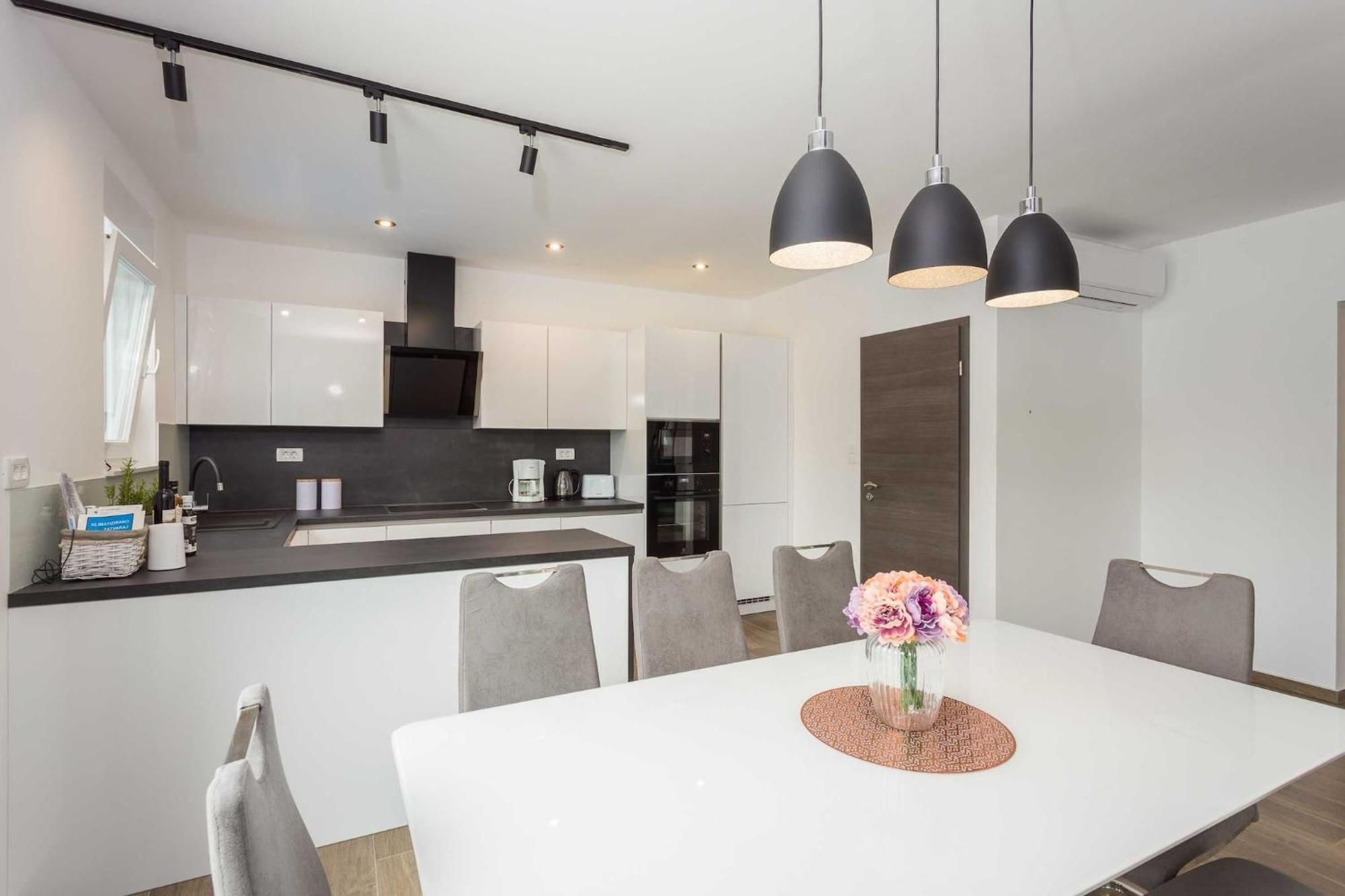 לאבין Holiday Home Greta מראה חיצוני תמונה