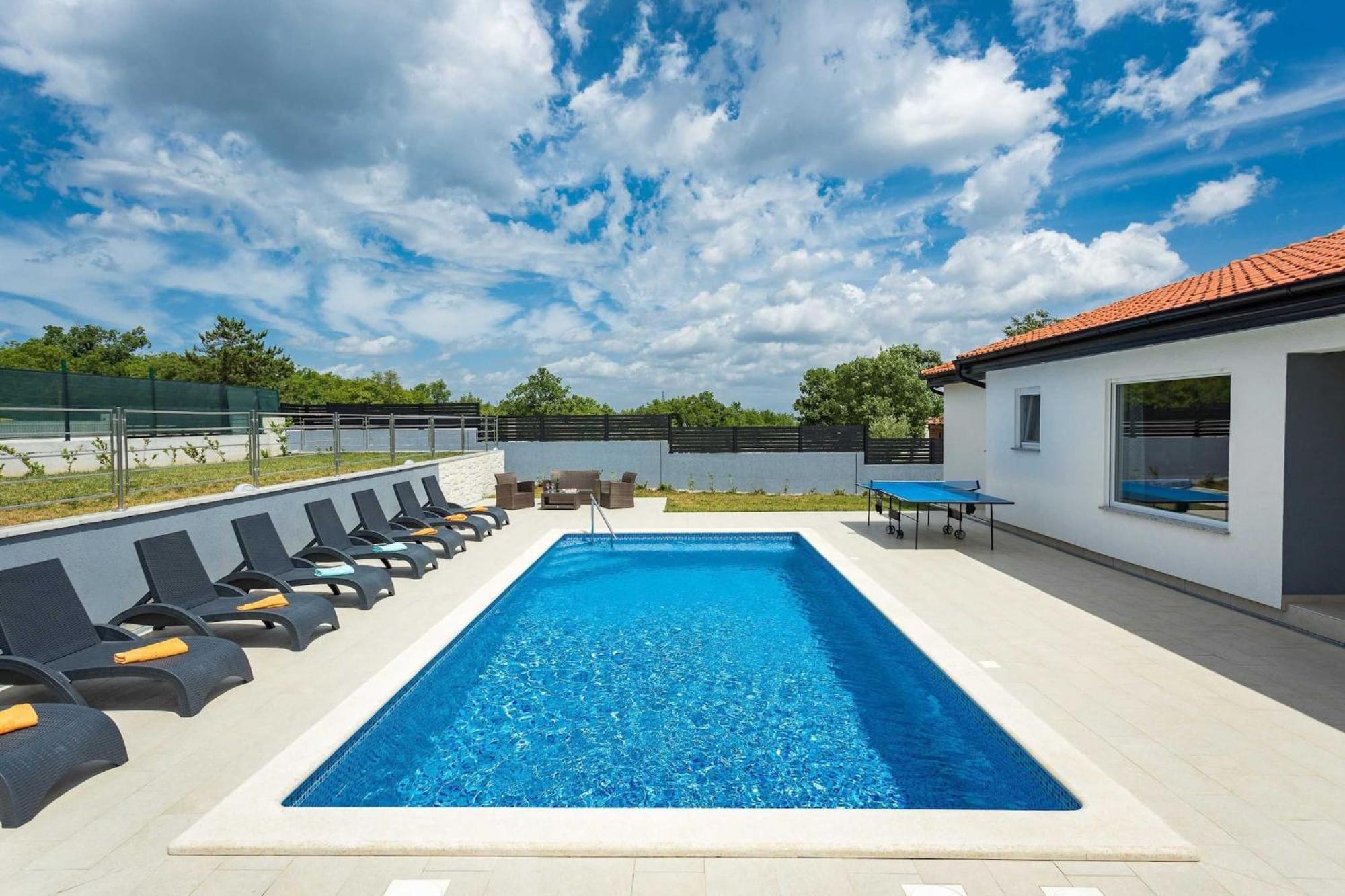לאבין Holiday Home Greta מראה חיצוני תמונה