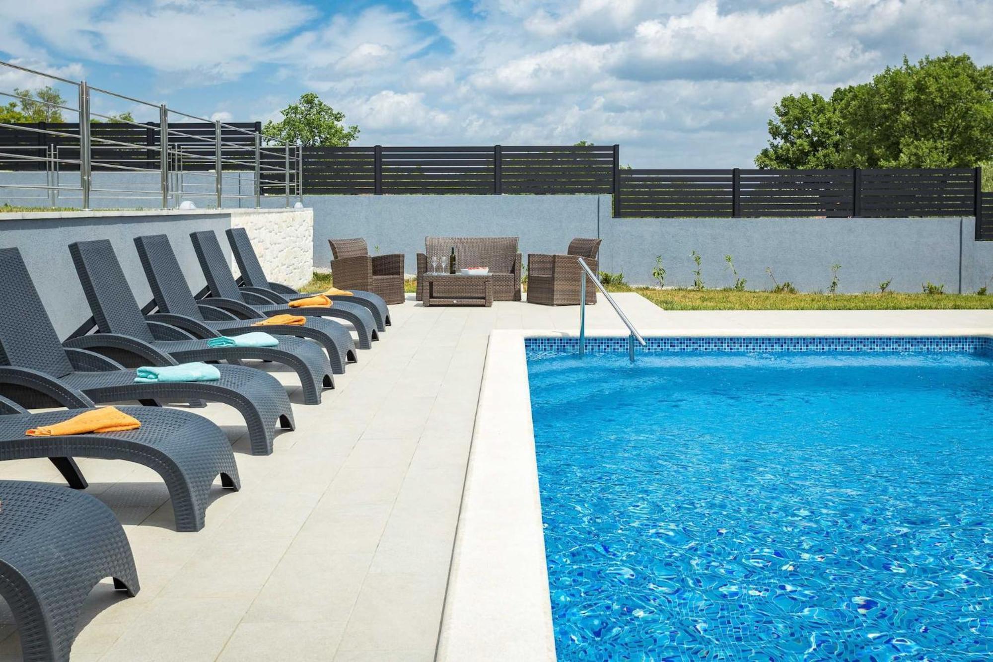 לאבין Holiday Home Greta מראה חיצוני תמונה