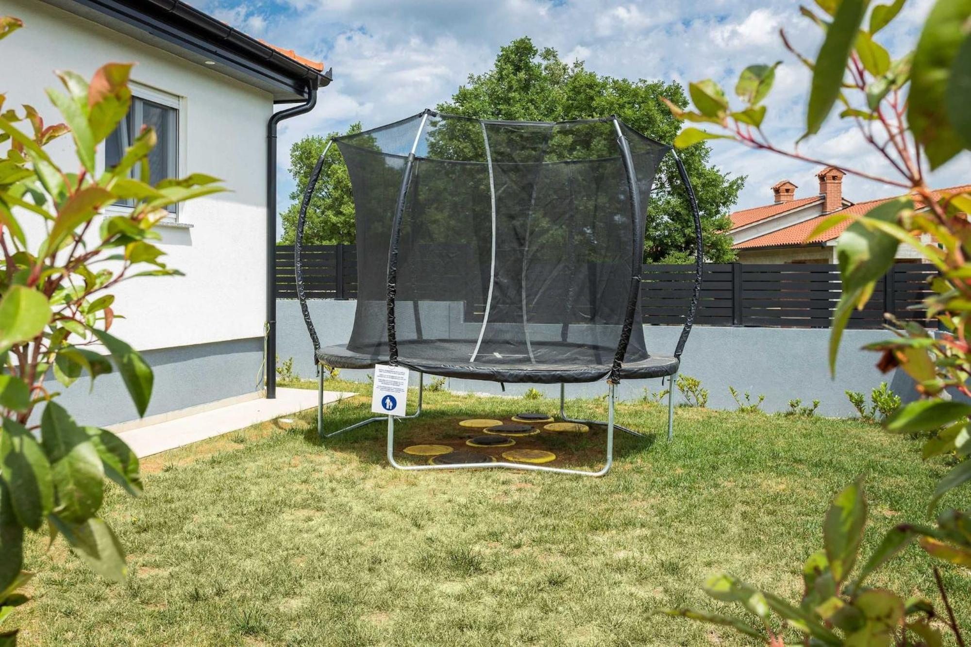 לאבין Holiday Home Greta מראה חיצוני תמונה