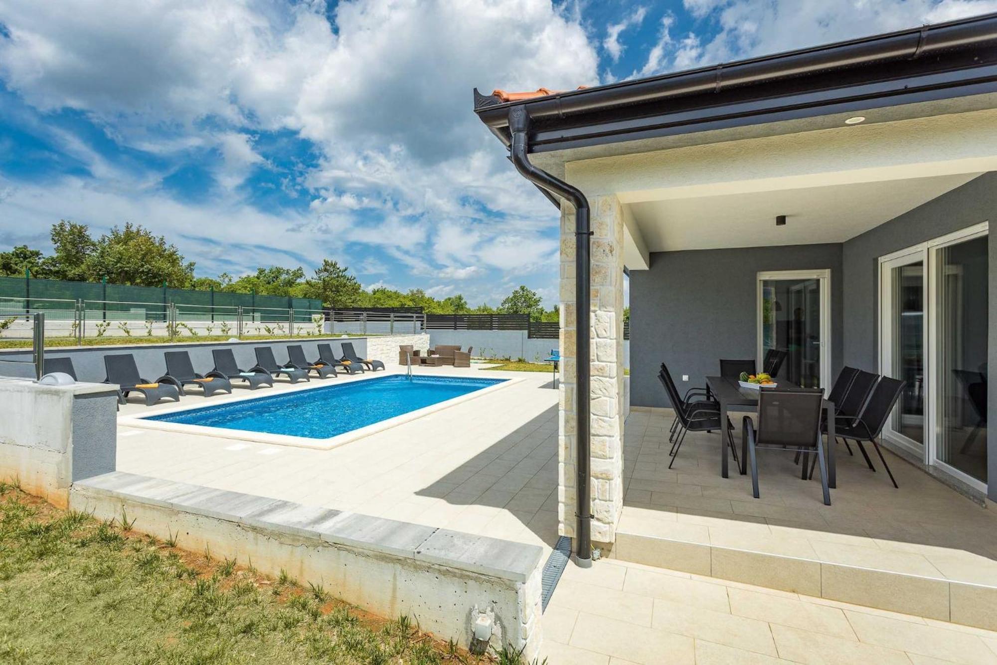 לאבין Holiday Home Greta מראה חיצוני תמונה