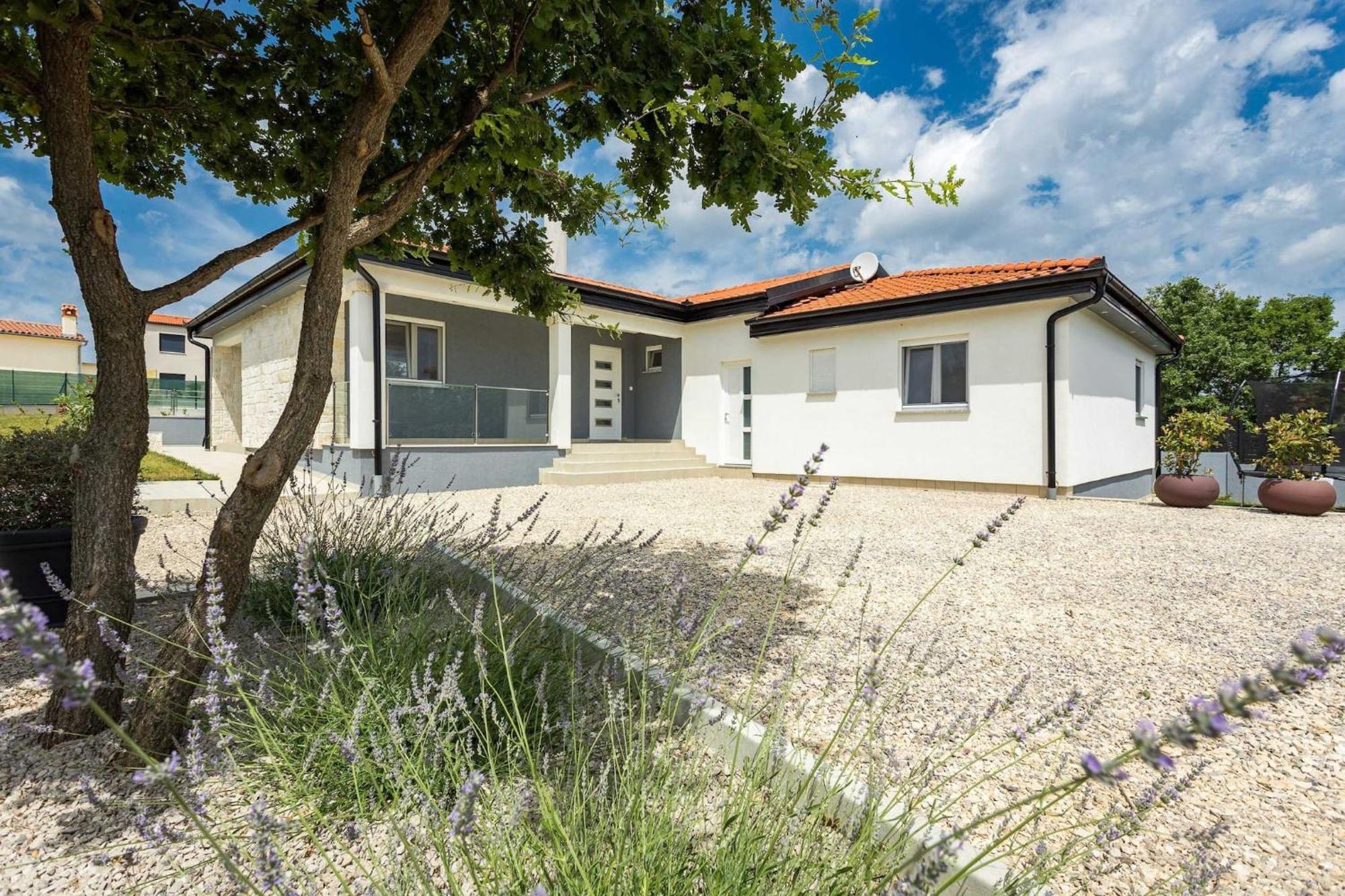 לאבין Holiday Home Greta מראה חיצוני תמונה